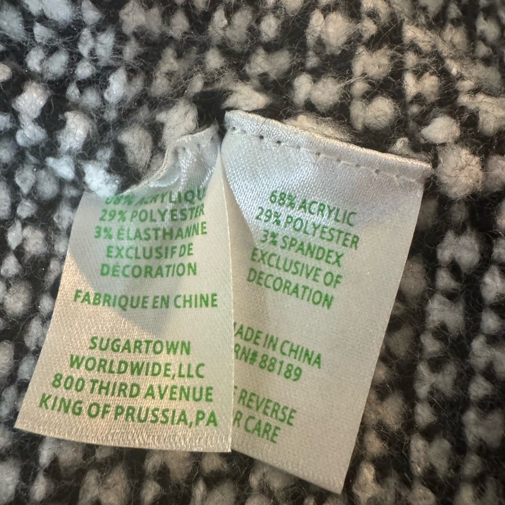 Lilly Pulitzer 2 Piece Sweater Set - Picture 9 of 10